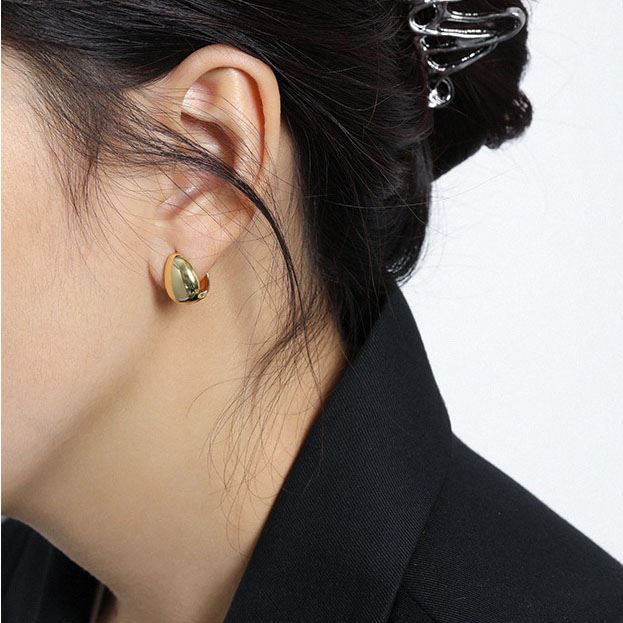 Lady Waterdrop Falling Hoops